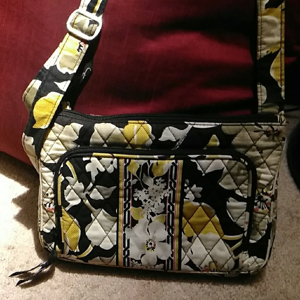 Vera Bradley Purse in Yellow, Black, Red & White